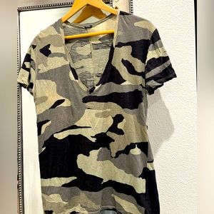 MONROW CLASSIC CAMO V NECK SIZE: L COLOR: GREEN (shirts sold separ…